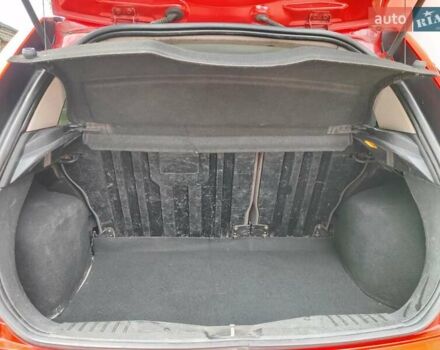 Красный Форд Фиеста, объемом двигателя 1.3 л и пробегом 208 тыс. км за 3599 $, фото 13 на Automoto.ua