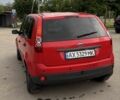 Червоний Форд Фієста, об'ємом двигуна 1.2 л та пробігом 200 тис. км за 2750 $, фото 4 на Automoto.ua