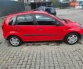Красный Форд Фиеста, объемом двигателя 1.24 л и пробегом 173 тыс. км за 4500 $, фото 2 на Automoto.ua