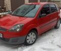 Красный Форд Фиеста, объемом двигателя 1.4 л и пробегом 195 тыс. км за 3500 $, фото 5 на Automoto.ua