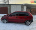 Красный Форд Фиеста, объемом двигателя 1.3 л и пробегом 200 тыс. км за 1999 $, фото 2 на Automoto.ua