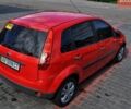 Красный Форд Фиеста, объемом двигателя 1.2 л и пробегом 150 тыс. км за 4200 $, фото 3 на Automoto.ua