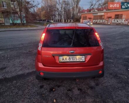 Красный Форд Фиеста, объемом двигателя 1.39 л и пробегом 255 тыс. км за 3250 $, фото 5 на Automoto.ua