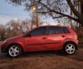 Красный Форд Фиеста, объемом двигателя 1.4 л и пробегом 255 тыс. км за 3100 $, фото 4 на Automoto.ua