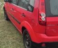 Красный Форд Фиеста, объемом двигателя 1.2 л и пробегом 180 тыс. км за 3400 $, фото 6 на Automoto.ua