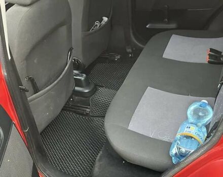 Форд Фиеста 2008 в Лановцах на Automoto.ua Красный Форд Фиеста, объемом двигателя 1.24 л и пробегом 420 тыс. км за 3500 $, фото 2 на Automoto.ua