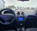 Красный Форд Фиеста, объемом двигателя 1.4 л и пробегом 205 тыс. км за 4300 $, фото 16 на Automoto.ua