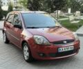 Красный Форд Фиеста, объемом двигателя 1.4 л и пробегом 185 тыс. км за 3300 $, фото 3 на Automoto.ua