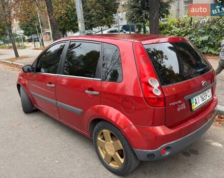 Красный Форд Фиеста, объемом двигателя 1.4 л и пробегом 273 тыс. км за 3800 $, фото 12 на Automoto.ua