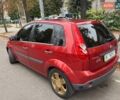 Красный Форд Фиеста, объемом двигателя 1.4 л и пробегом 273 тыс. км за 3800 $, фото 12 на Automoto.ua