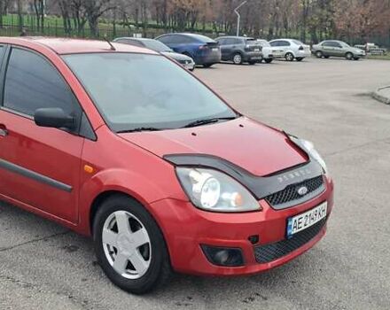 Красный Форд Фиеста, объемом двигателя 1.4 л и пробегом 205 тыс. км за 4300 $, фото 4 на Automoto.ua