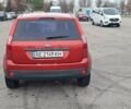 Красный Форд Фиеста, объемом двигателя 1.4 л и пробегом 205 тыс. км за 4300 $, фото 8 на Automoto.ua