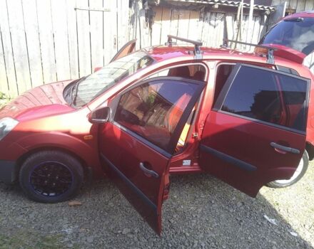 Форд Фієста 2008 у Турке на Automoto.ua Червоний Форд Фієста, об'ємом двигуна 1 л та пробігом 139 тис. км за 3000 $, фото 2 на Automoto.ua