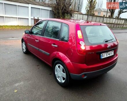 Червоний Форд Фієста, об'ємом двигуна 1.4 л та пробігом 130 тис. км за 4300 $, фото 21 на Automoto.ua