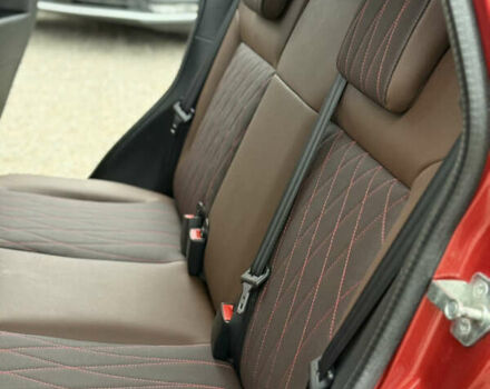 Красный Форд Фиеста, объемом двигателя 1.24 л и пробегом 33 тыс. км за 6499 $, фото 11 на Automoto.ua