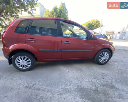 Форд Фиеста 2008 в Хмельницком на Automoto.ua Красный Форд Фиеста, объемом двигателя 1.39 л и пробегом 189 тыс. км за 3650 $, фото 5 на Automoto.ua