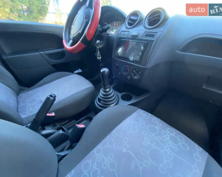 Форд Фиеста 2008 в Хмельницком на Automoto.ua Красный Форд Фиеста, объемом двигателя 1.39 л и пробегом 189 тыс. км за 3650 $, фото 22 на Automoto.ua