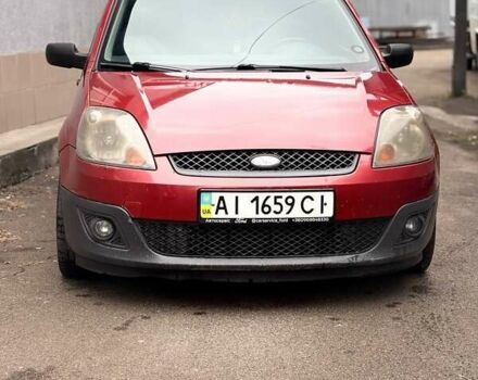 Красный Форд Фиеста, объемом двигателя 1.4 л и пробегом 273 тыс. км за 3800 $, фото 10 на Automoto.ua