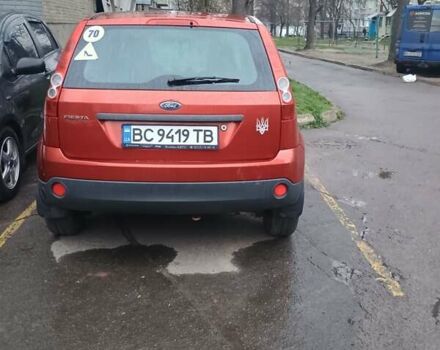 Червоний Форд Фієста, об'ємом двигуна 1.24 л та пробігом 164 тис. км за 3800 $, фото 5 на Automoto.ua