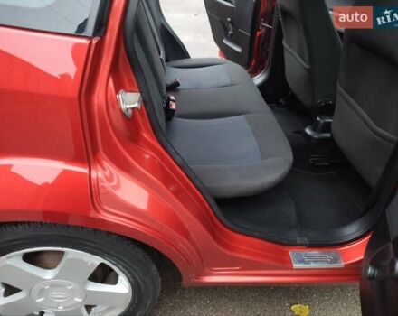 Червоний Форд Фієста, об'ємом двигуна 1.4 л та пробігом 130 тис. км за 4300 $, фото 10 на Automoto.ua