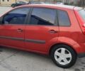 Красный Форд Фиеста, объемом двигателя 1.4 л и пробегом 205 тыс. км за 4300 $, фото 2 на Automoto.ua