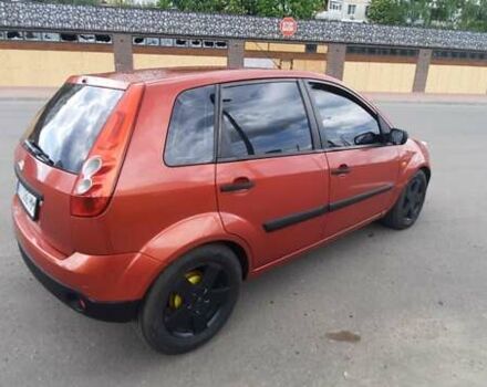 Червоний Форд Фієста, об'ємом двигуна 1.4 л та пробігом 149 тис. км за 3200 $, фото 12 на Automoto.ua