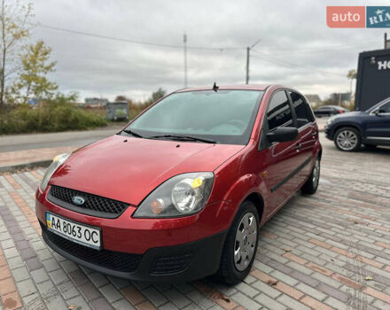 Красный Форд Фиеста, объемом двигателя 1.24 л и пробегом 170 тыс. км за 3999 $, фото 7 на Automoto.ua
