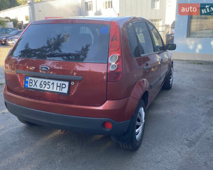 Форд Фиеста 2008 в Хмельницком на Automoto.ua Красный Форд Фиеста, объемом двигателя 1.39 л и пробегом 189 тыс. км за 3650 $, фото 7 на Automoto.ua