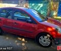 Красный Форд Фиеста, объемом двигателя 1.4 л и пробегом 247 тыс. км за 4158 $, фото 2 на Automoto.ua