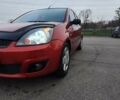Красный Форд Фиеста, объемом двигателя 1.4 л и пробегом 205 тыс. км за 4300 $, фото 1 на Automoto.ua