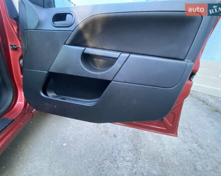 Форд Фиеста 2008 в Хмельницком на Automoto.ua Красный Форд Фиеста, объемом двигателя 1.39 л и пробегом 189 тыс. км за 3650 $, фото 20 на Automoto.ua