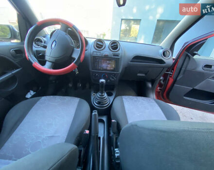 Форд Фиеста 2008 в Хмельницком на Automoto.ua Красный Форд Фиеста, объемом двигателя 1.39 л и пробегом 189 тыс. км за 3650 $, фото 24 на Automoto.ua