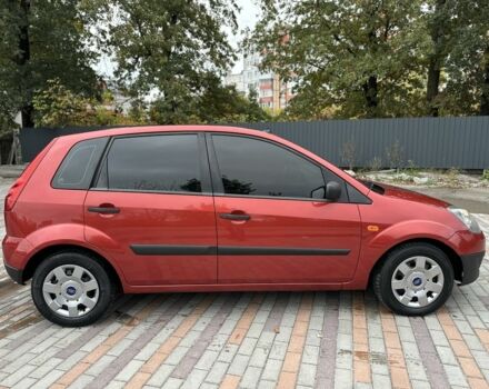 Красный Форд Фиеста, объемом двигателя 1.3 л и пробегом 169 тыс. км за 4000 $, фото 7 на Automoto.ua