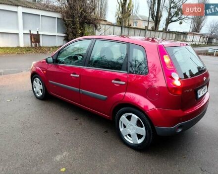 Червоний Форд Фієста, об'ємом двигуна 1.4 л та пробігом 130 тис. км за 4300 $, фото 22 на Automoto.ua