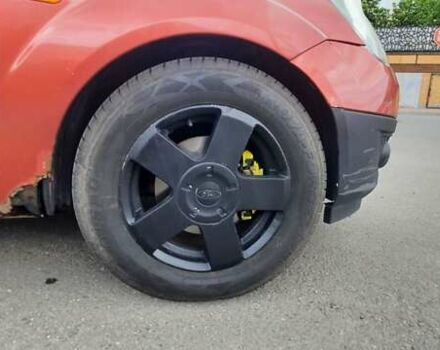 Червоний Форд Фієста, об'ємом двигуна 1.4 л та пробігом 149 тис. км за 3200 $, фото 15 на Automoto.ua