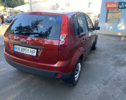 Форд Фиеста 2008 в Хмельницком на Automoto.ua Красный Форд Фиеста, объемом двигателя 1.39 л и пробегом 189 тыс. км за 3650 $, фото 6 на Automoto.ua