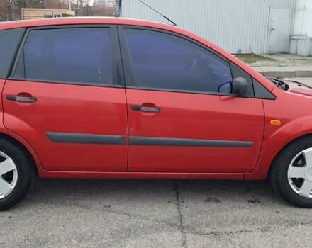 Красный Форд Фиеста, объемом двигателя 1.4 л и пробегом 205 тыс. км за 4300 $, фото 5 на Automoto.ua