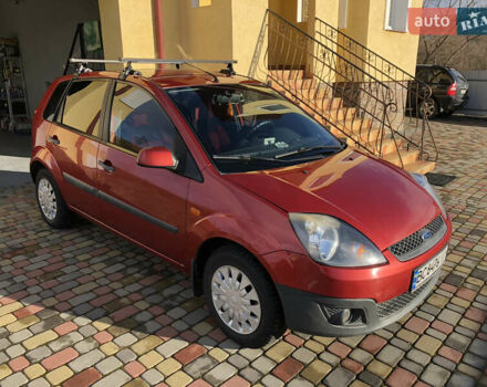 Червоний Форд Фієста, об'ємом двигуна 1.25 л та пробігом 140 тис. км за 2999 $, фото 4 на Automoto.ua