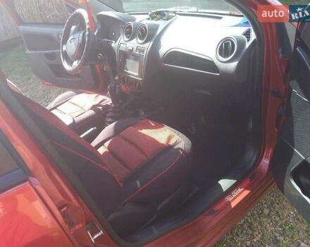 Красный Форд Фиеста, объемом двигателя 1.25 л и пробегом 134 тыс. км за 3100 $, фото 5 на Automoto.ua