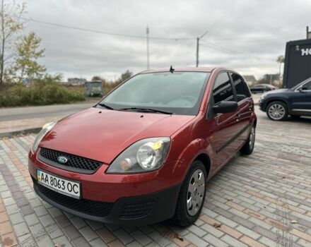 Красный Форд Фиеста, объемом двигателя 1.3 л и пробегом 169 тыс. км за 4000 $, фото 4 на Automoto.ua