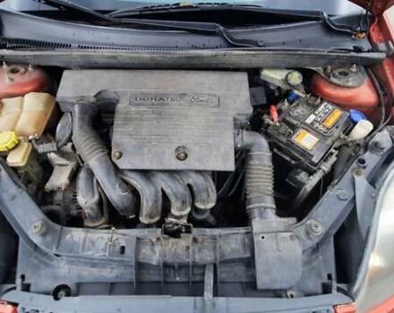 Червоний Форд Фієста, об'ємом двигуна 1.4 л та пробігом 149 тис. км за 3200 $, фото 21 на Automoto.ua