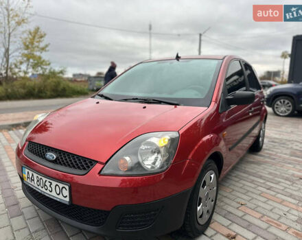 Красный Форд Фиеста, объемом двигателя 1.24 л и пробегом 170 тыс. км за 3999 $, фото 5 на Automoto.ua