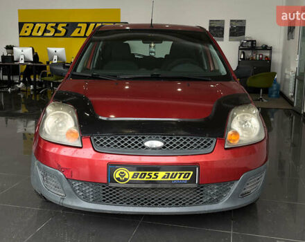 Червоний Форд Фієста, об'ємом двигуна 1.24 л та пробігом 164 тис. км за 4150 $, фото 1 на Automoto.ua