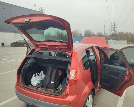 Красный Форд Фиеста, объемом двигателя 1.4 л и пробегом 170 тыс. км за 4100 $, фото 35 на Automoto.ua
