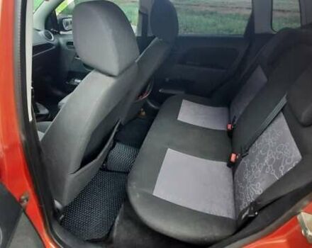 Червоний Форд Фієста, об'ємом двигуна 1.4 л та пробігом 149 тис. км за 3200 $, фото 8 на Automoto.ua