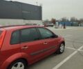 Красный Форд Фиеста, объемом двигателя 1.4 л и пробегом 170 тыс. км за 4100 $, фото 8 на Automoto.ua