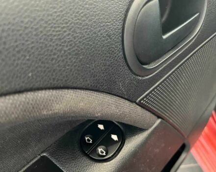 Красный Форд Фиеста, объемом двигателя 1.2 л и пробегом 164 тыс. км за 4150 $, фото 11 на Automoto.ua