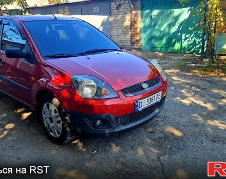 Красный Форд Фиеста, объемом двигателя 1.4 л и пробегом 247 тыс. км за 4158 $, фото 1 на Automoto.ua