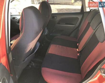 Червоний Форд Фієста, об'ємом двигуна 1.25 л та пробігом 140 тис. км за 2999 $, фото 17 на Automoto.ua