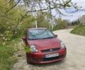 Красный Форд Фиеста, объемом двигателя 1.4 л и пробегом 290 тыс. км за 3399 $, фото 1 на Automoto.ua